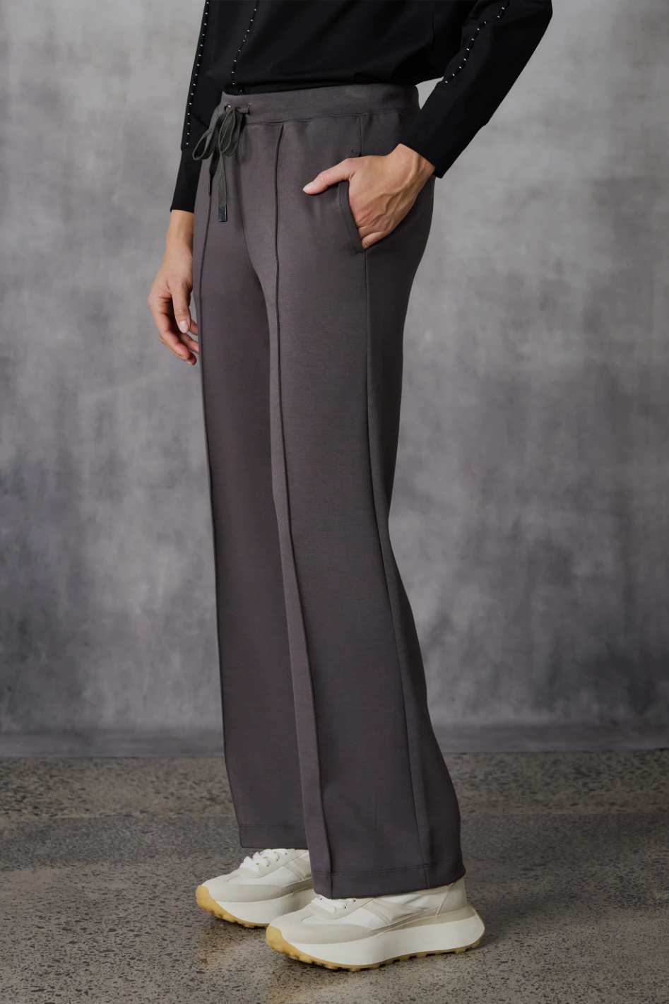 Lania the Label Bastian Pant in Carob