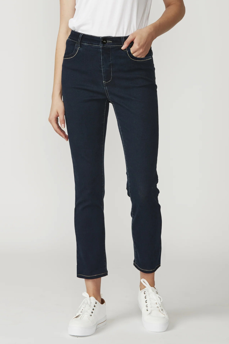 Lania the Label Vienna Jean in Indigo