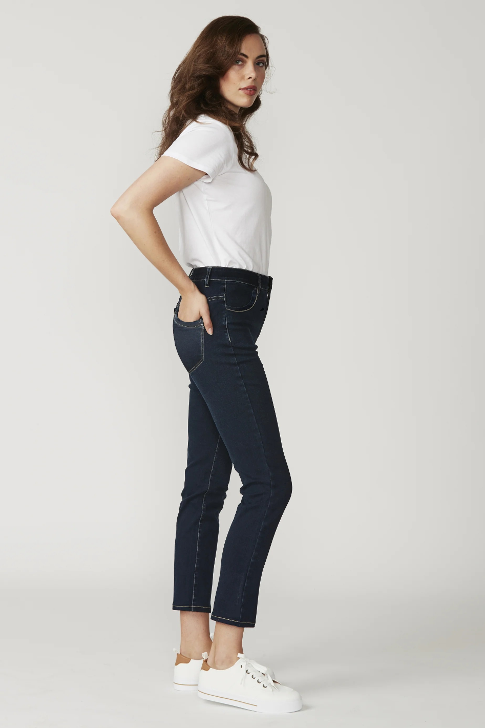 Lania the Label Vienna Jean in Indigo