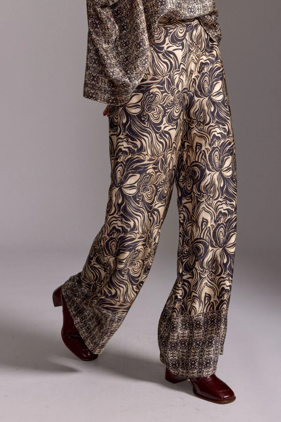 Lauren Vidal Charly Fluid Printed Pants