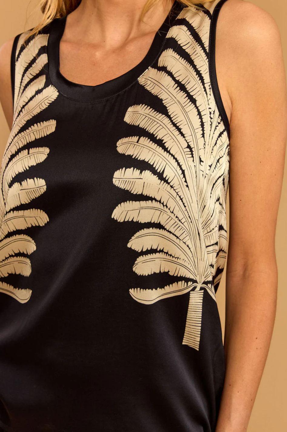 Lauren Vidal Vika Night Printed Cropped Tank Top | Black