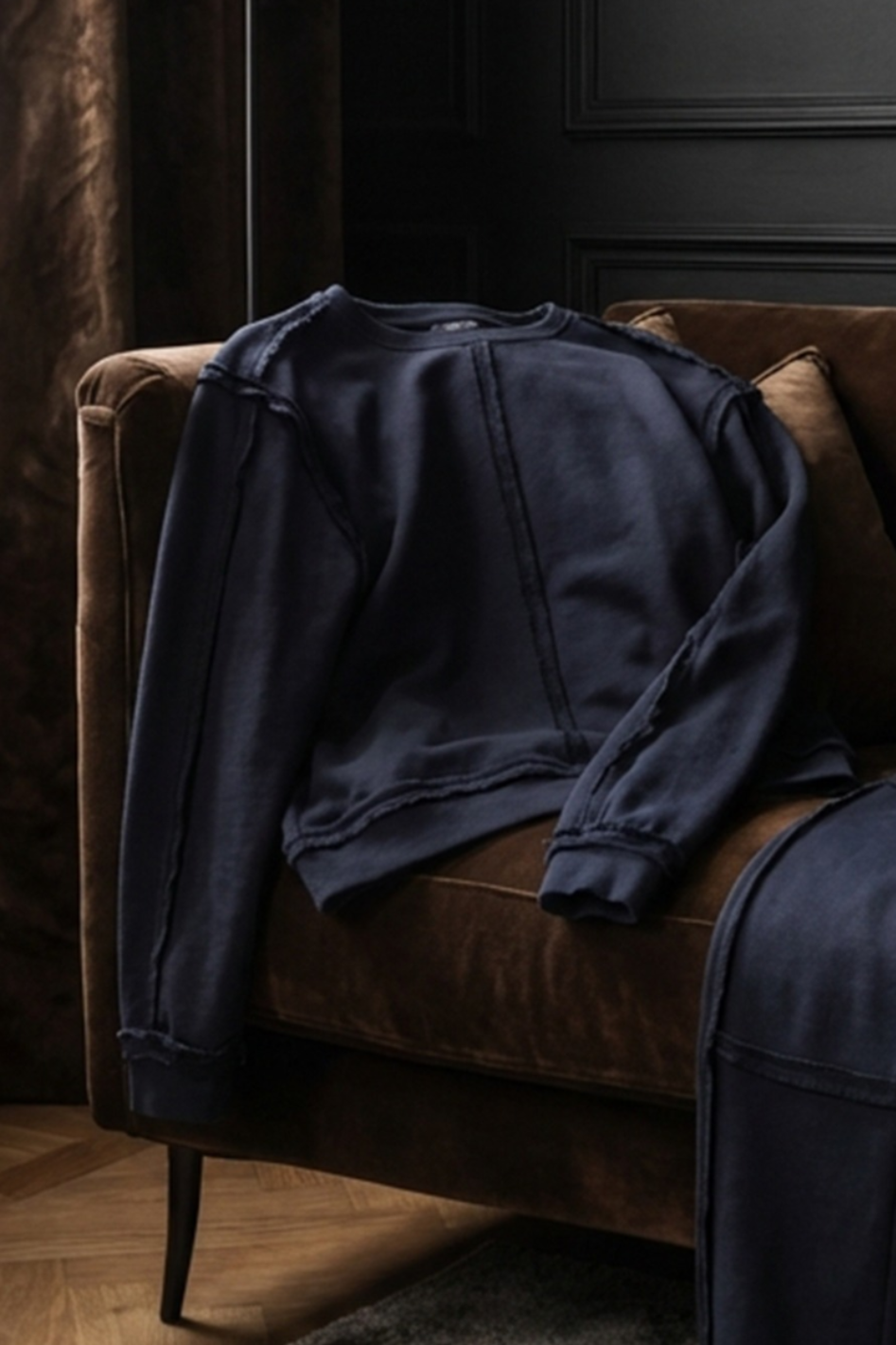 Lounge the Label Norfolk Cotton Relaxed Sweat Top | Ink | 30201