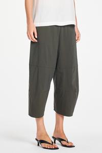 Mela Purdie Cropped Tuscan Pant | Microprene | Bark