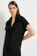 Load image into Gallery viewer, Mela Purdie Diamond T in Black Powder Knit
