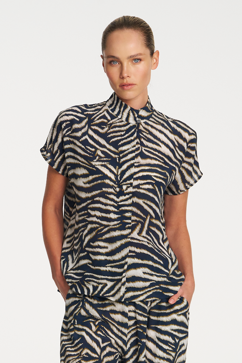 Mela Purdie Funnel Shell in Brush Print Silk