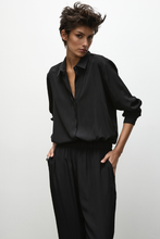 Load image into Gallery viewer, Mela Purdie Soft Capri | Mache
