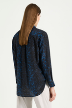 Load image into Gallery viewer, Mela Purdie Soft Shirt in Sapphire Leopard Silk Print
