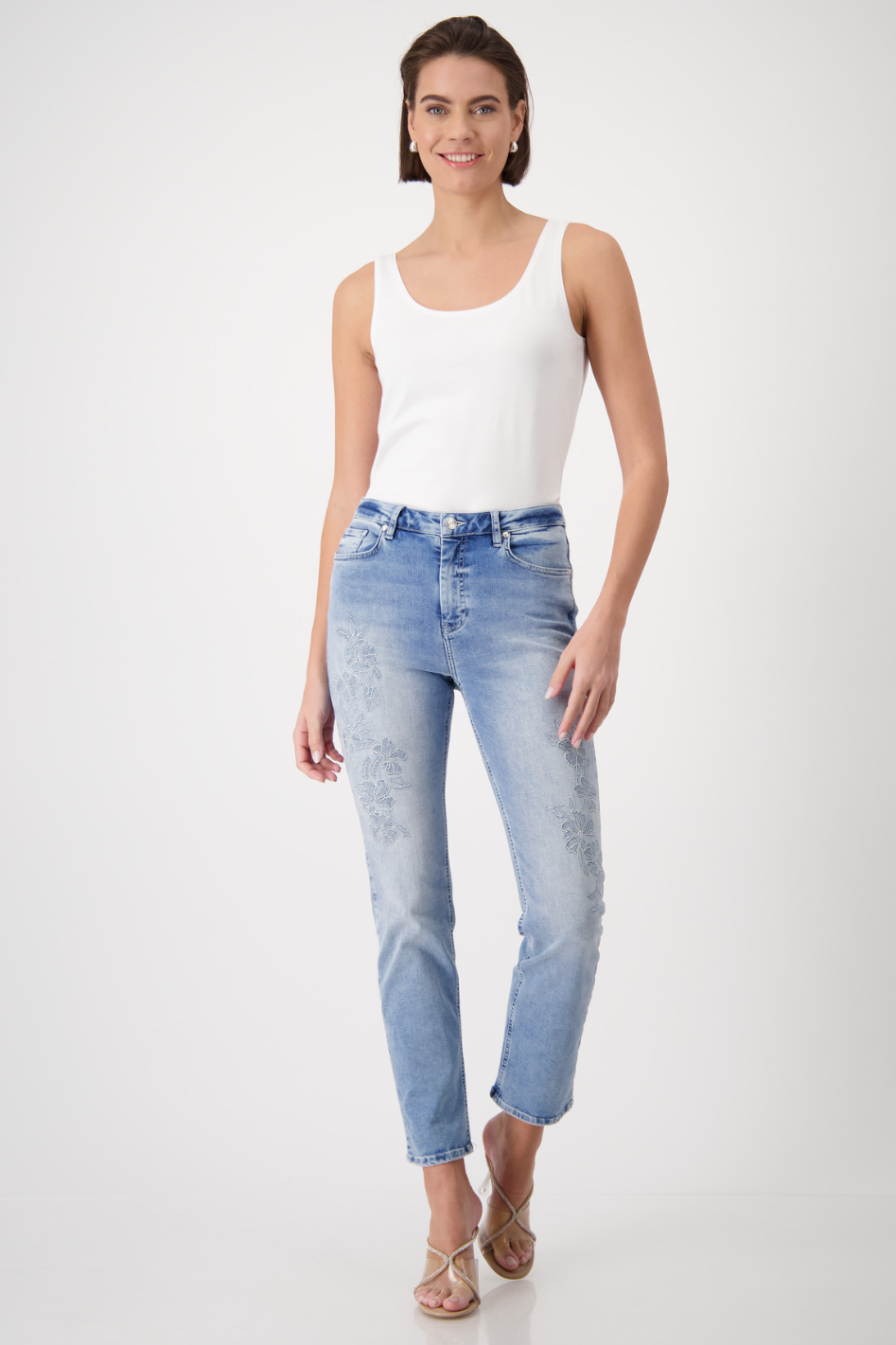 Monari Basic Round Neck Top in Cream 