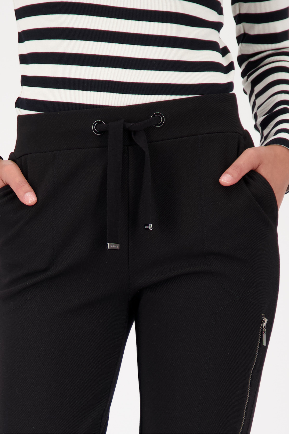Monari Classic Jogger in Black