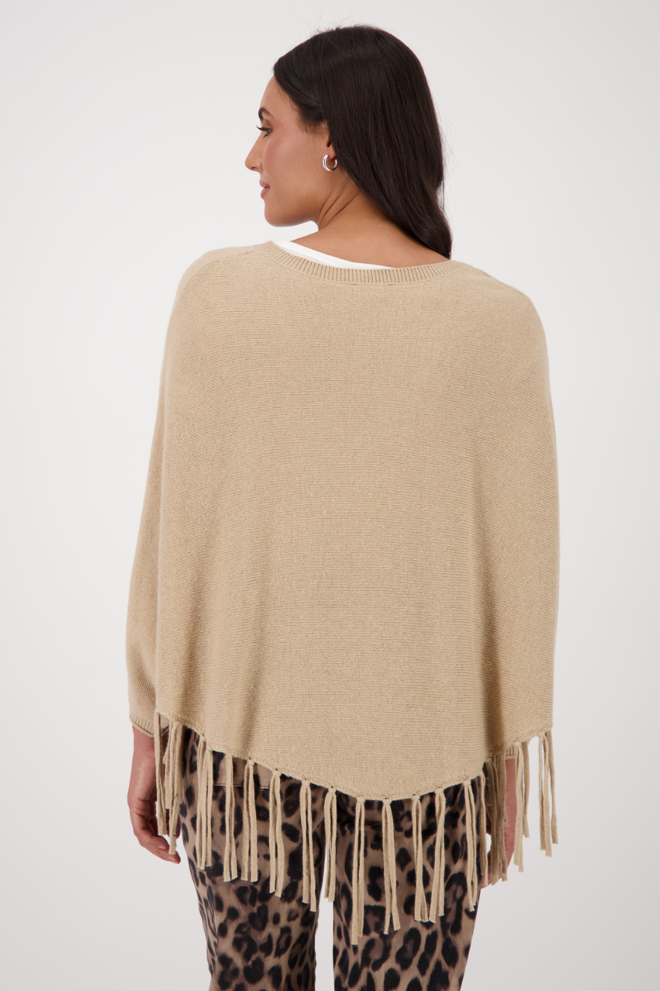 Monari Poncho with Fringes in Cinnamon