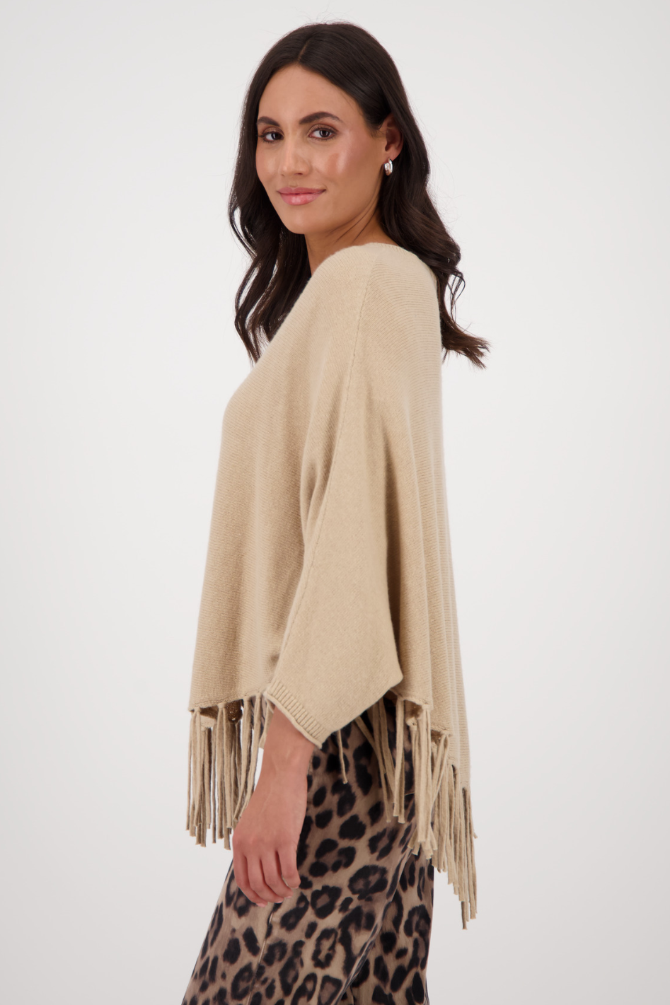 Monari Poncho with Fringes in Cinnamon