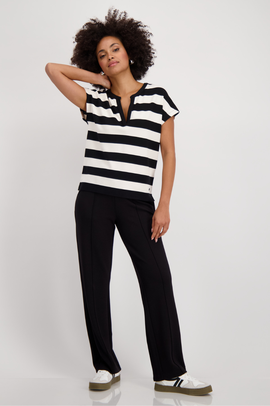 Monari Sweatshirt with Stripes in Black/Beige