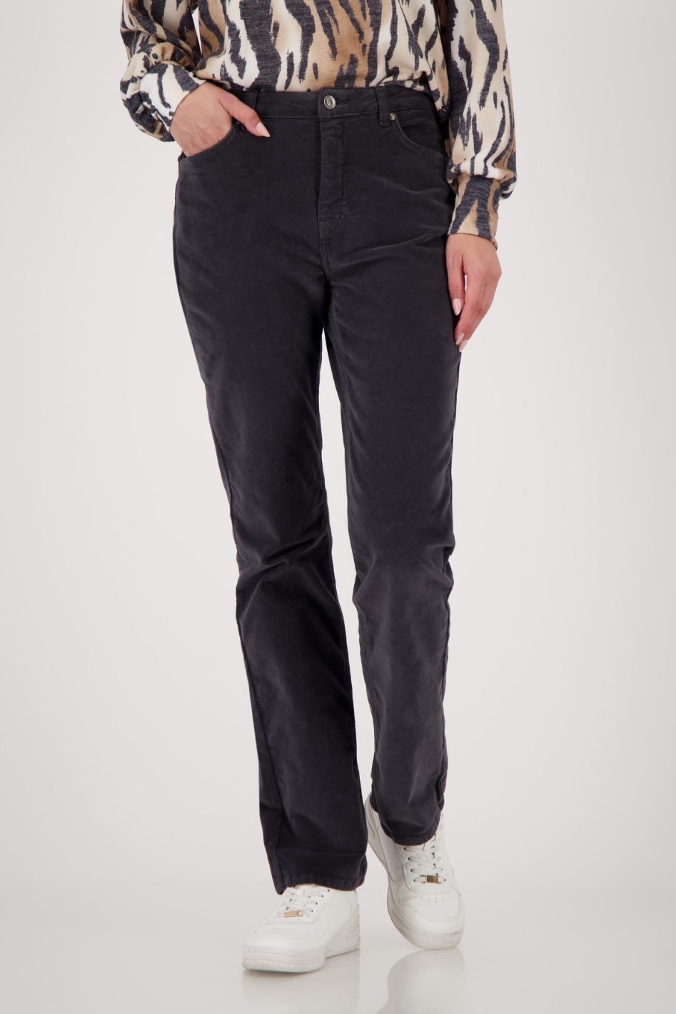 Monari Velour Pant in Anthra