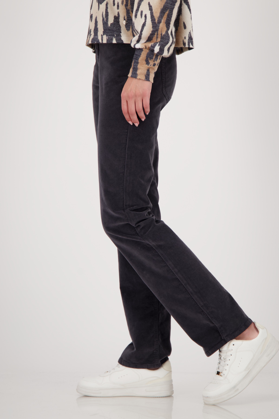 Monari Velour Pant in Anthra