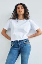 Load image into Gallery viewer, Mos Mosh Aina O-SS Tee | White | 146350

