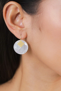 Nature Bijoux San Lazzaro Round White Mother of Pearl French Earrings