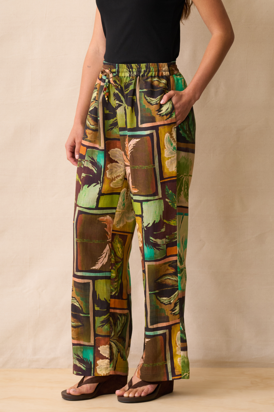 Neris Ramona Pant in Sunset Palms Print