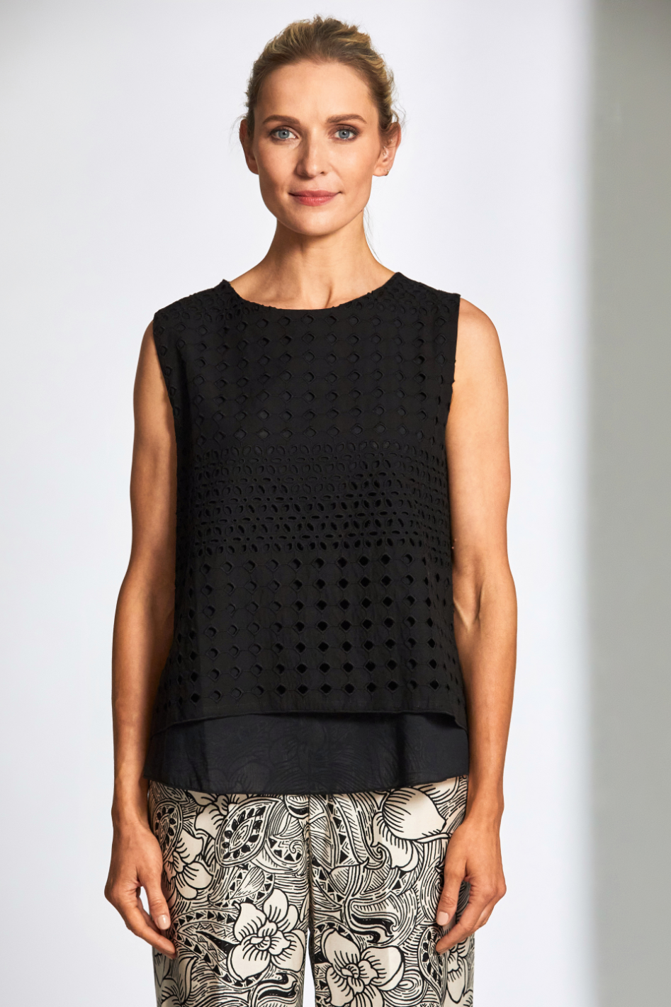 Peruzzi Broderie Top in Black