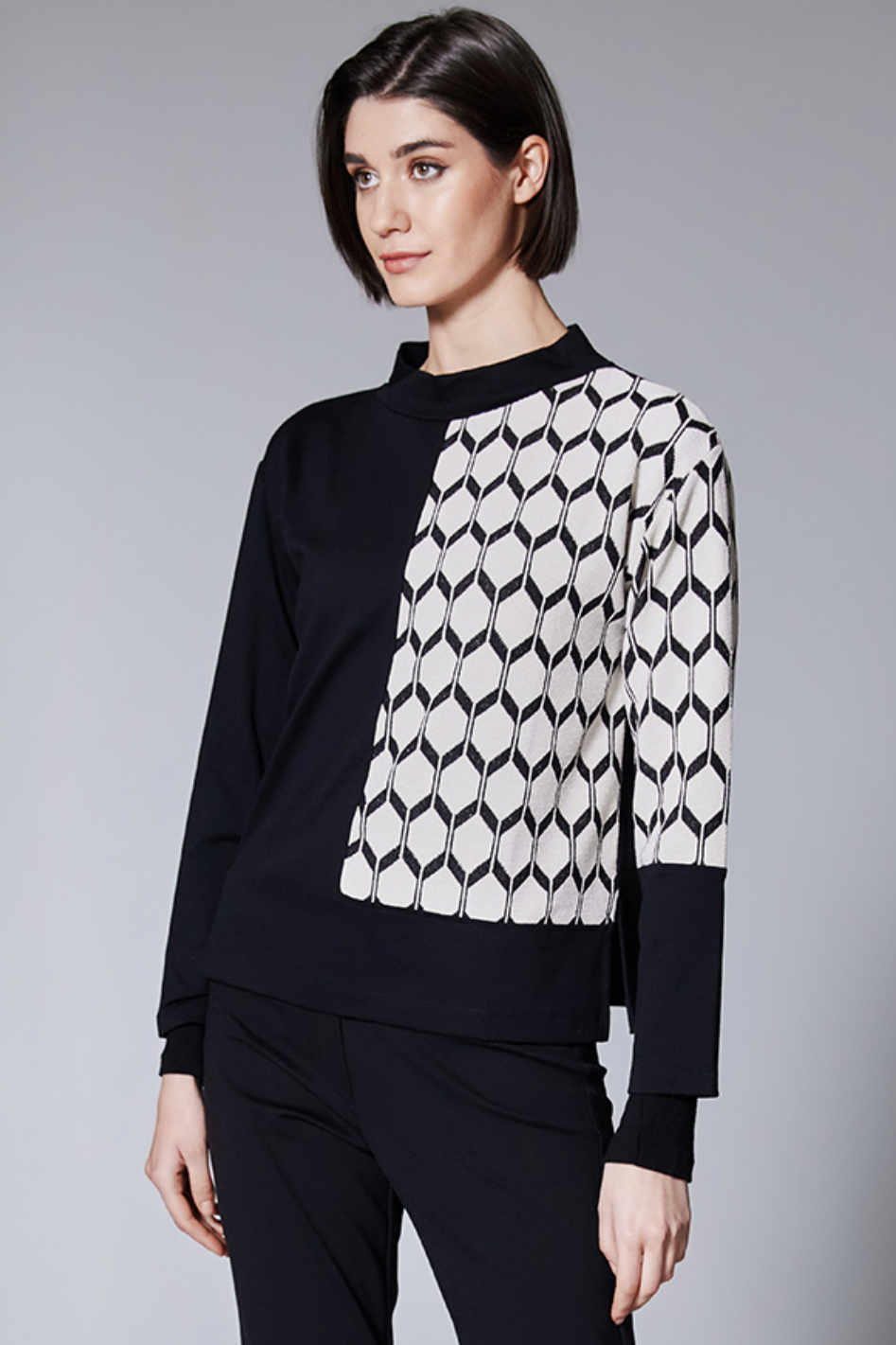 Peruzzi Hexagonal Jacquard Knit 