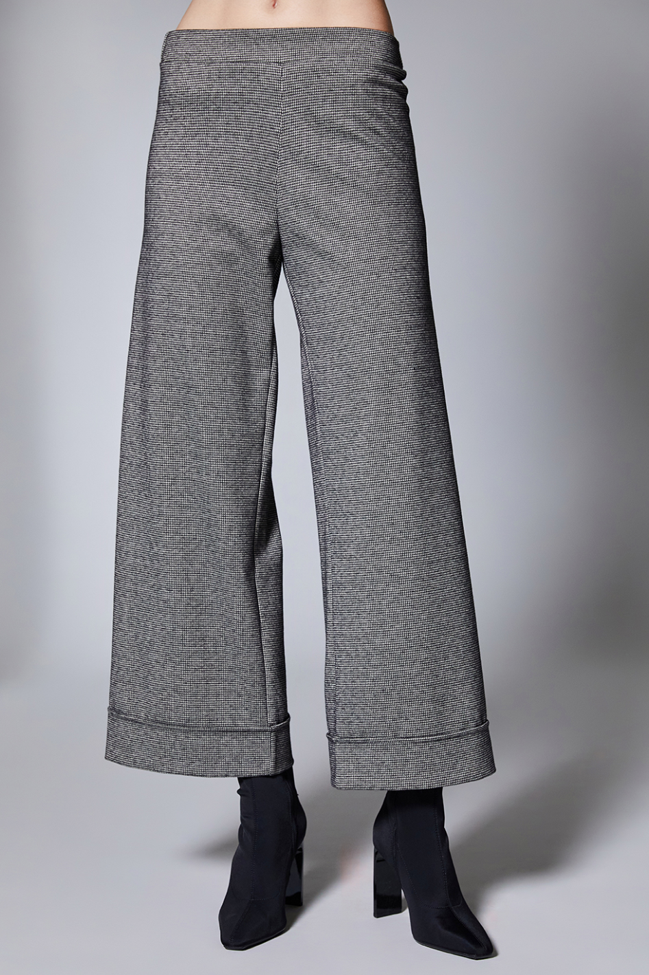 Peruzzi Houndstooth Turn Up Trouser