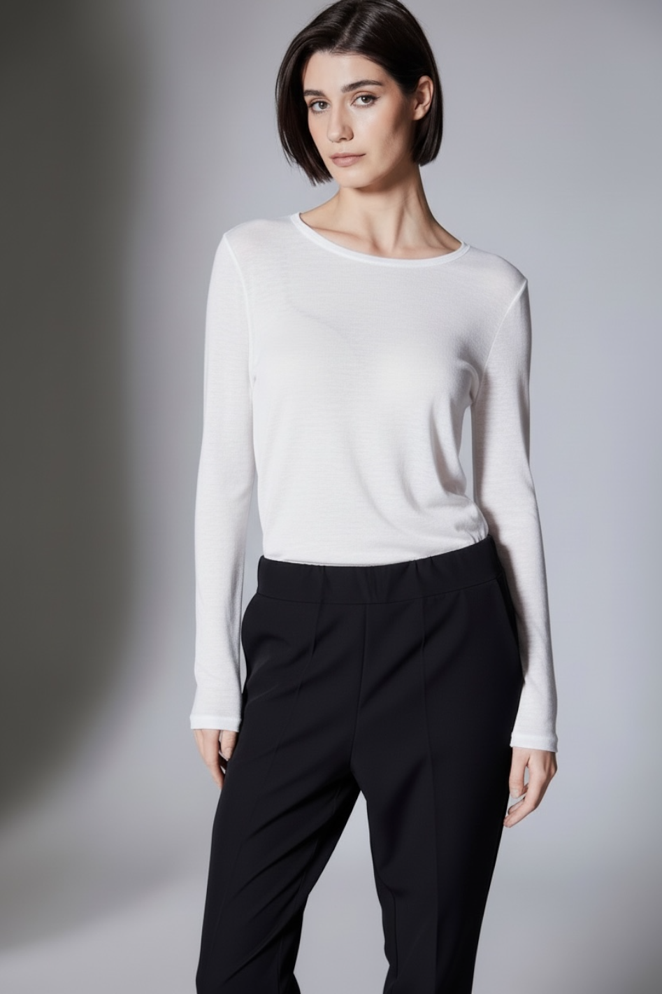 Peruzzi Long Sleeve Basic Top in White