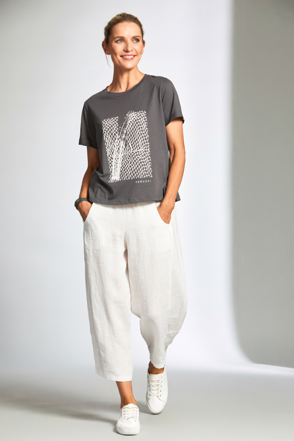 Peruzzi Metallic Print T-Shirt in Antra