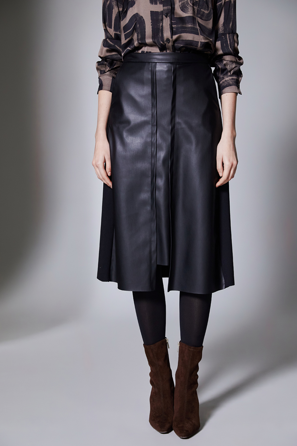 Peruzzi Pleather Front Skirt in Black