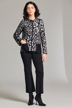 Load image into Gallery viewer, Peruzzi Print Pocket Top | Grey | W24214
