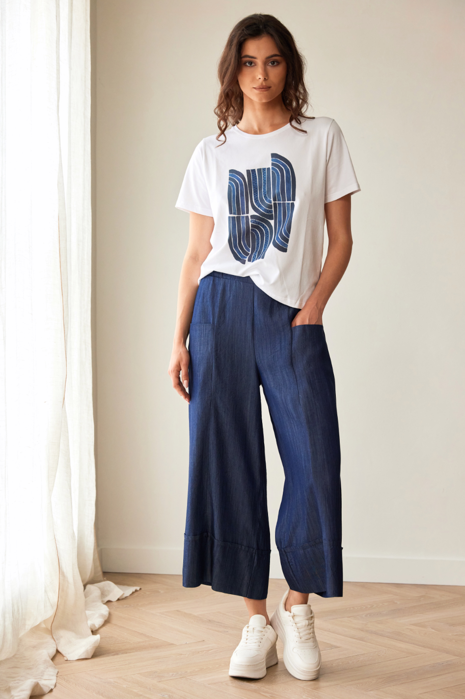 Peruzzi Quarter Circle Print T-Shirt