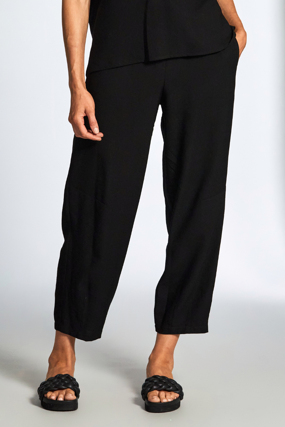 Peruzzi Seer Sucker Trouser in Black 
