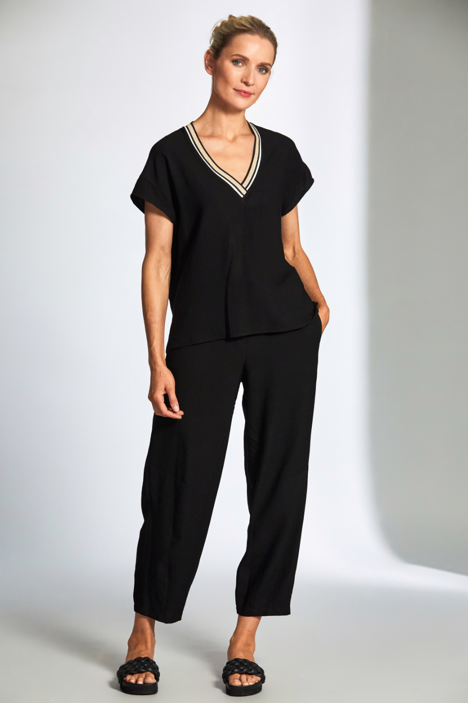 Peruzzi V Neck Seer Sucker Top and pants in Black