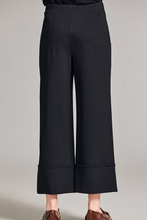 Load image into Gallery viewer, Peruzzi Wide Leg Crop | Black | W24144
