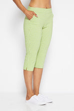 Load image into Gallery viewer, Philosophy Shortie Capri Pocket Pants in Green Gingham
