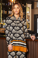 Load image into Gallery viewer, Ping Pong Marais Tunic Shirt | Marais Print
