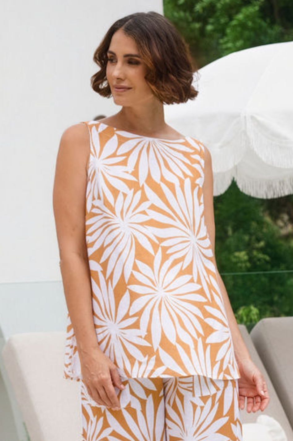 See Saw Boat Neck Tank with Splits in Summer Days Print