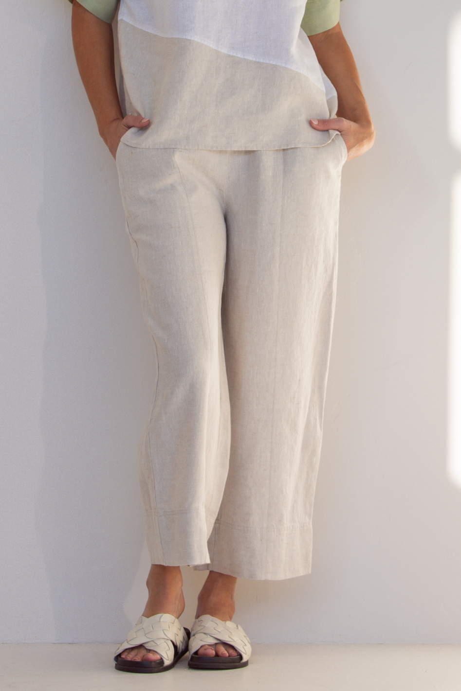 See Saw Linen 7/8 Wide Leg Seam Detail Pant in Natural