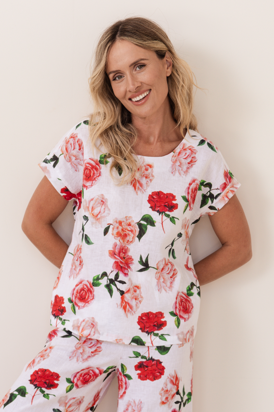 See Saw Linen Button Back Cap Sleeve Top in Roses Print