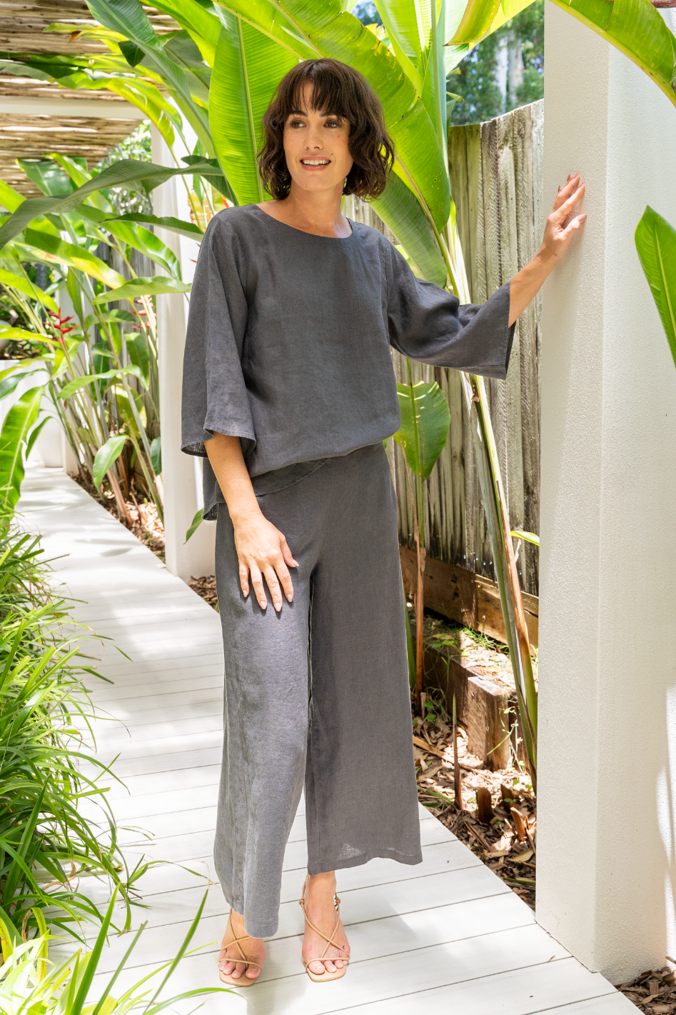 See Saw Linen Palazzo Pant in Charcoal 