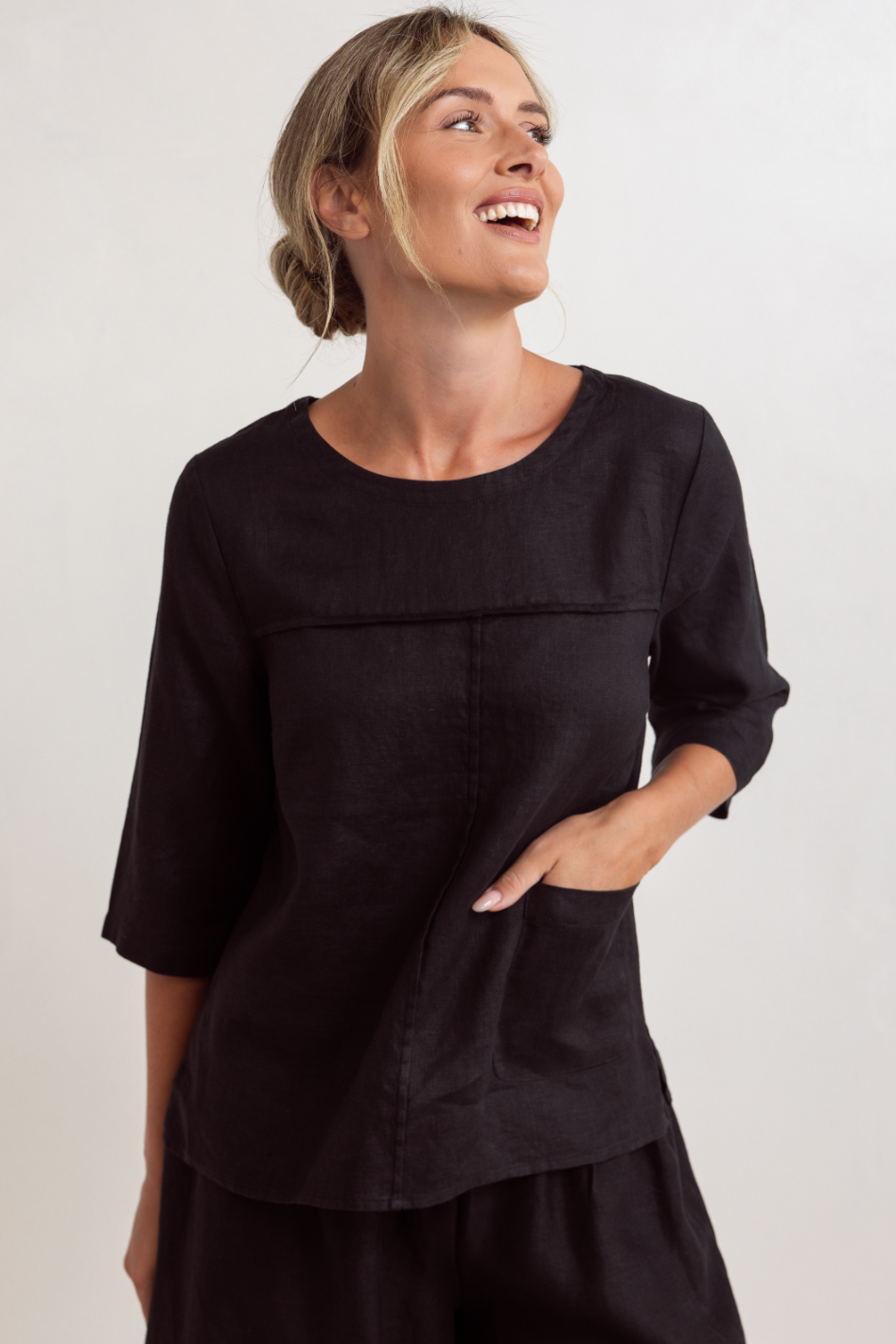 See Saw Linen 3/4 Sleeve Seam Detail Top | Black