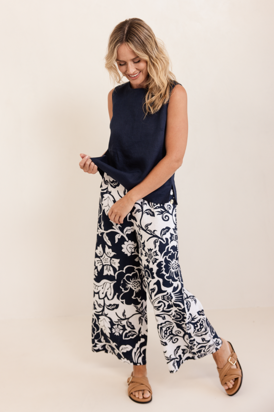 See Saw Linen Sleeveless Button Back Top in Navy