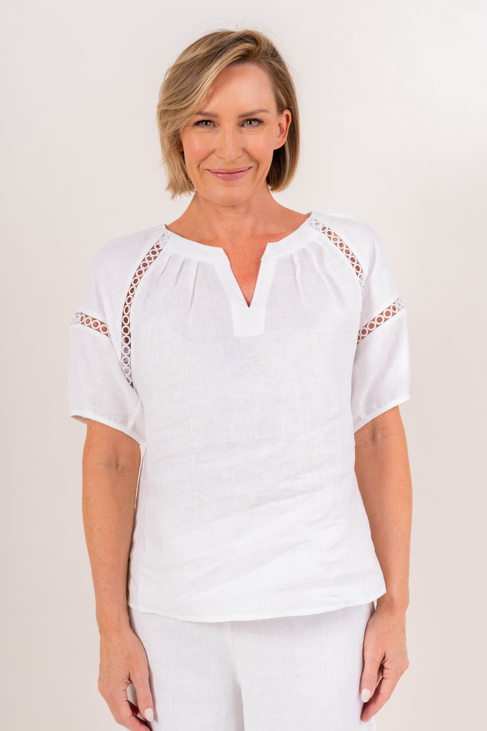 See Saw Short Sleeve Linen Lace Trim Top in White