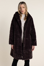 Load image into Gallery viewer, Two T&#39;s Hooded Fur Coat in Coco

