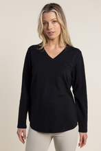 Load image into Gallery viewer, Two T&#39;s Long Sleeve V Neck Tee in Black
