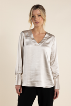 Load image into Gallery viewer, Two T&#39;s Satin V Neck Top in Natural
