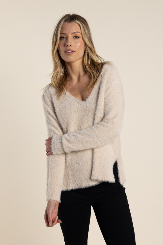 Two T's V Neck Fluffy Knit in Natural