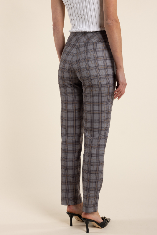 Two T's Check Pull On Pant in Clove Check