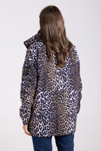 Load image into Gallery viewer, Two T&#39;s Animal Print Spray Jacket
