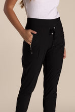 Load image into Gallery viewer, Two T&#39;s Panelled Pant | Black
