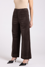 Load image into Gallery viewer, Two T&#39;s Cord 7/8 Wide Leg Jean | Espresso
