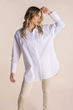 Load image into Gallery viewer, Two T&#39;s Poplin Shirt
